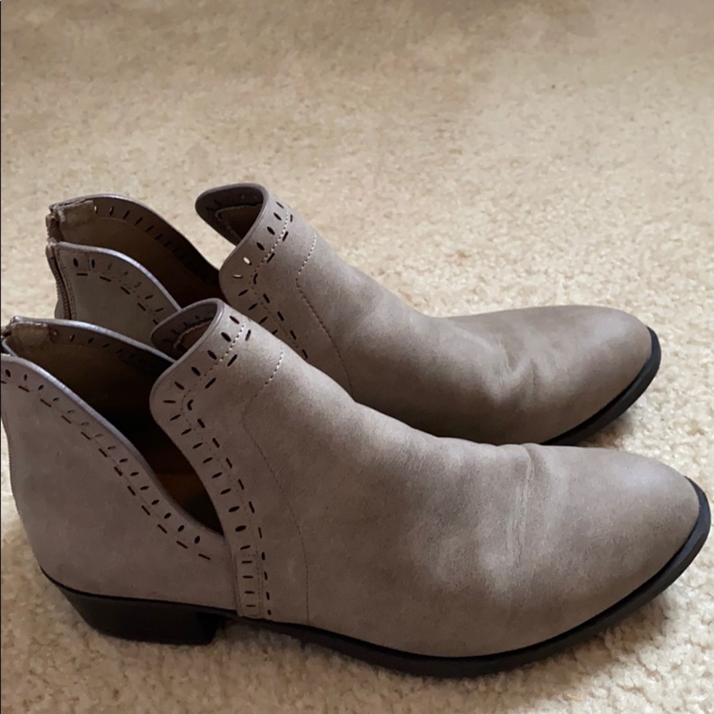 Ankle boots